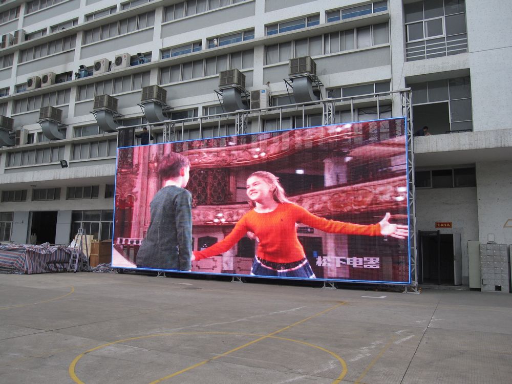 P15.625mm Outdoor Transparent LED Advertising Curtain Display